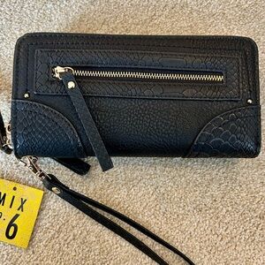 MIX NO. 6 NWT zipper wallet and wristlet. Black vegan leather. 7.5x4”